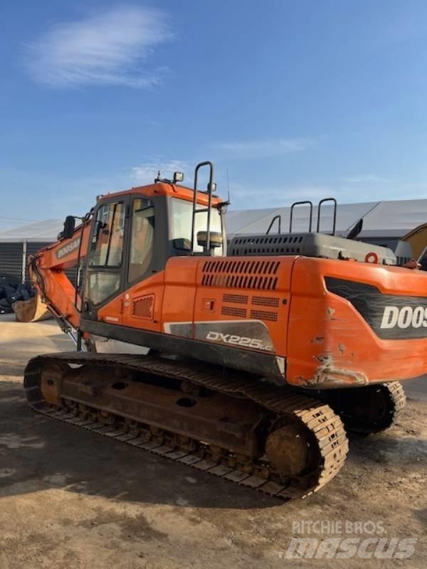 Doosan DX 225 LC-5 Верижен екскаватор