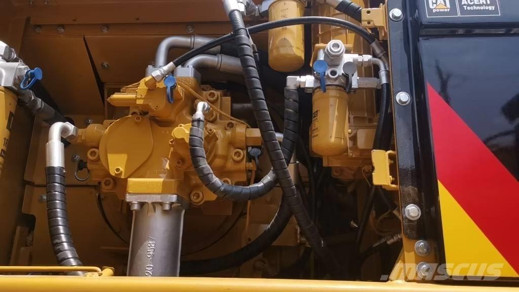 CAT 340 D L Верижен екскаватор