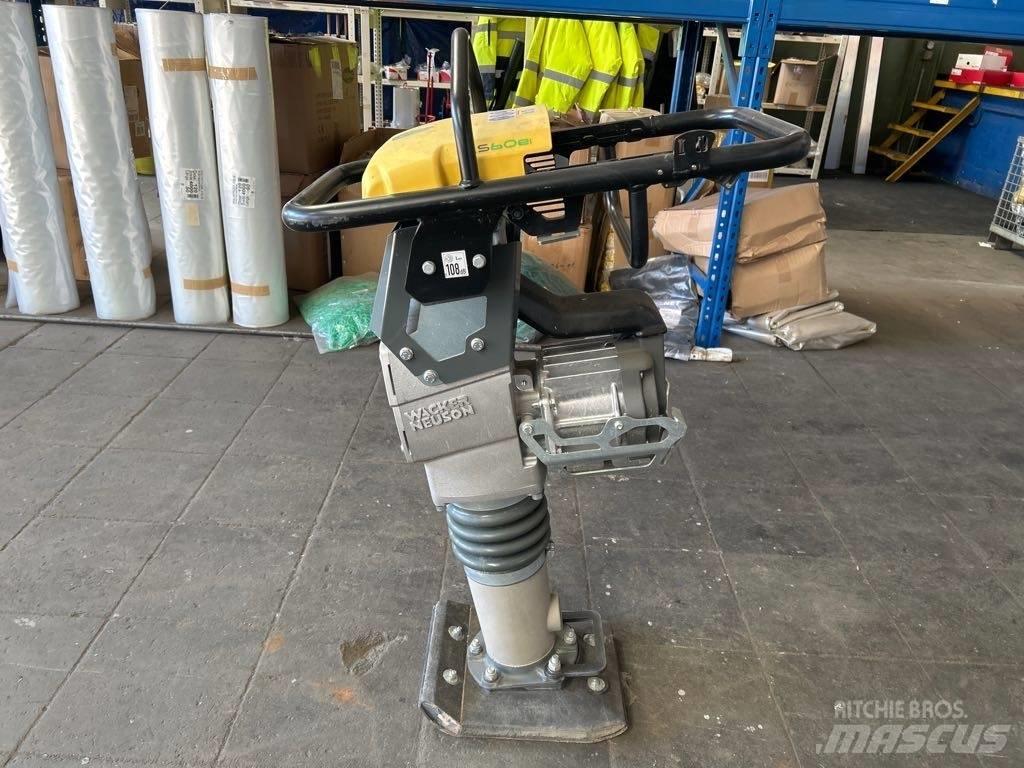 Wacker Neuson AS60e Пробки