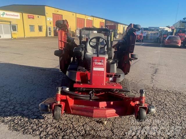 Toro 4000 Тракторни косачки