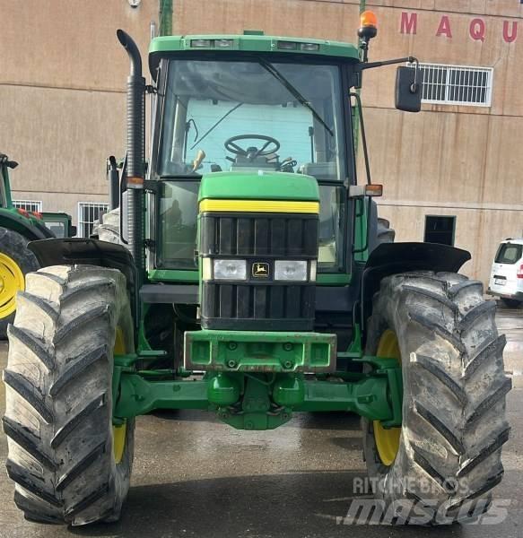 John Deere 6910 Трактори