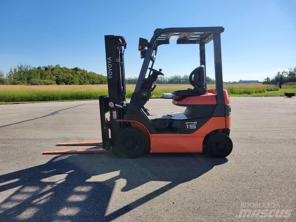 Toyota 8 FB 15 Електрически вилични кари-повдигачи