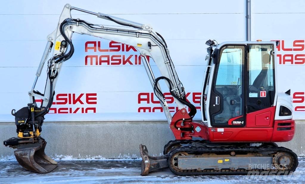 Takeuchi TB 250 Мини екскаватори < 7 т