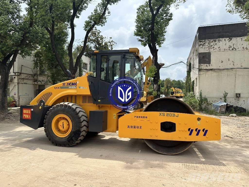 XCMG XS 203 J Еднобарабанни ролки
