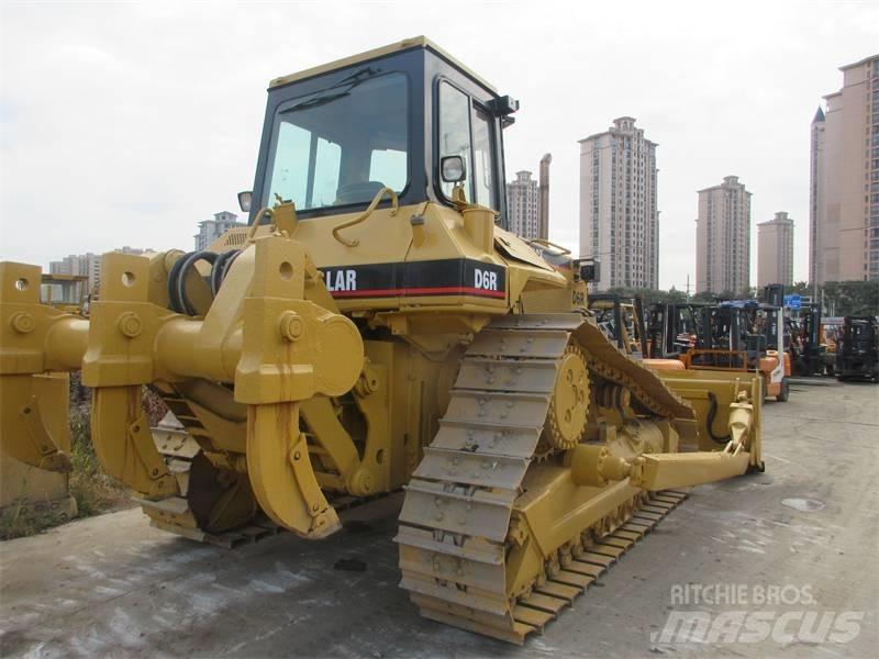 CAT D6R Верижни булдозери
