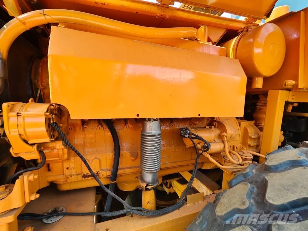 Dynapac CA 25 D Еднобарабанни ролки
