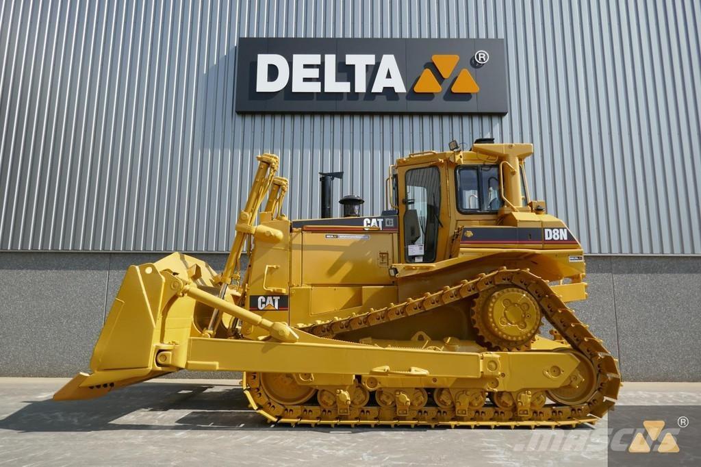 CAT D8N Верижни булдозери
