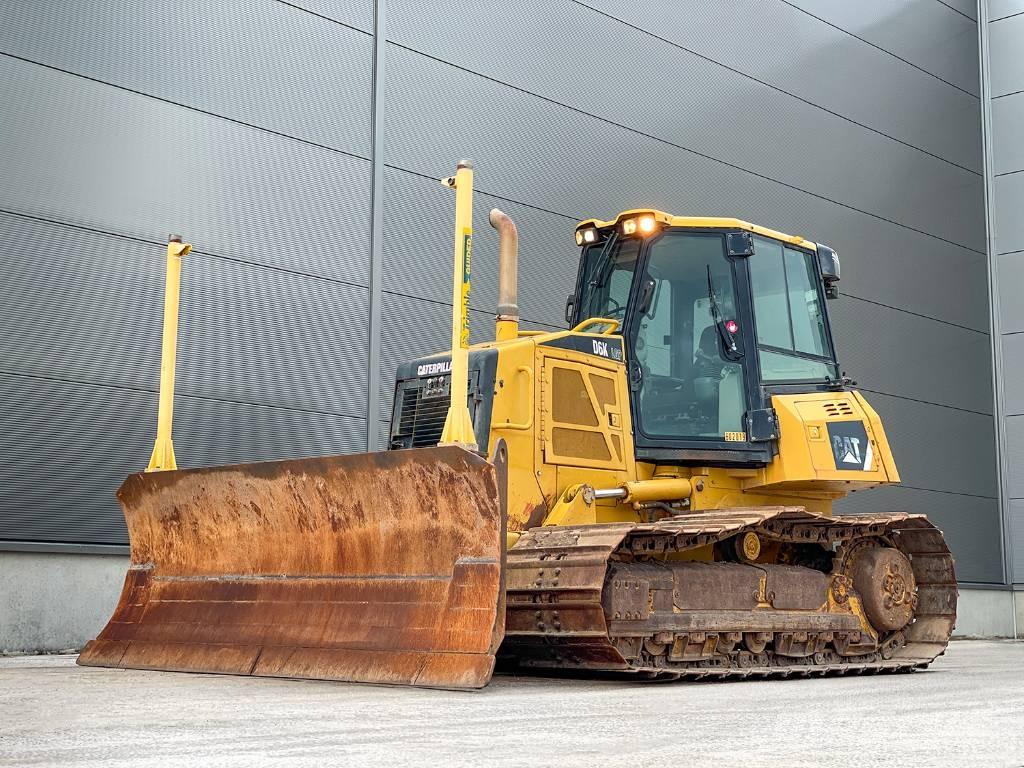 CAT D6K Верижни булдозери
