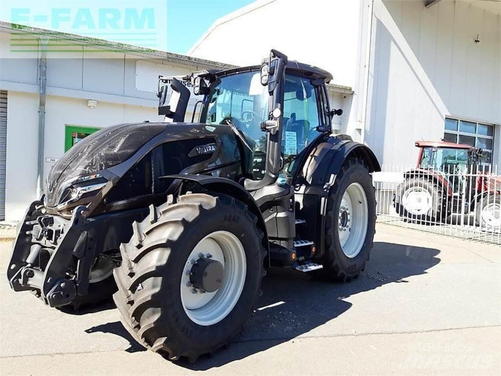 Valtra q265 Трактори