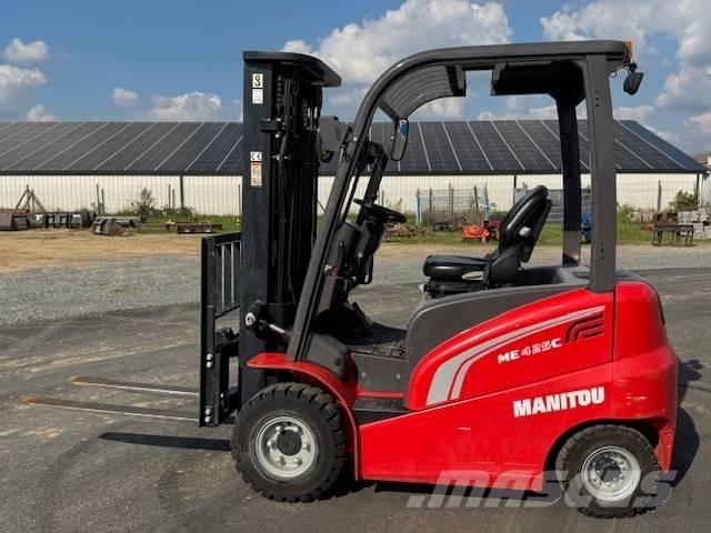 Manitou ME 425 Електрически вилични кари-повдигачи