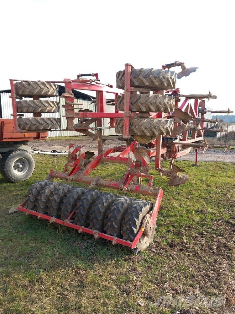 Horsch Tiger 4 AS Длетови плугове
