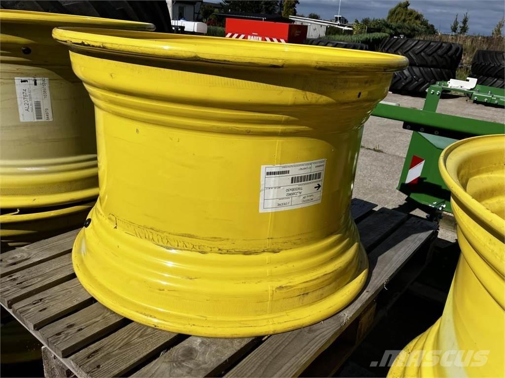 John Deere 20x30 Колелета/Гуми