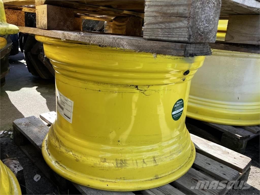 John Deere 20x30 Колелета/Гуми