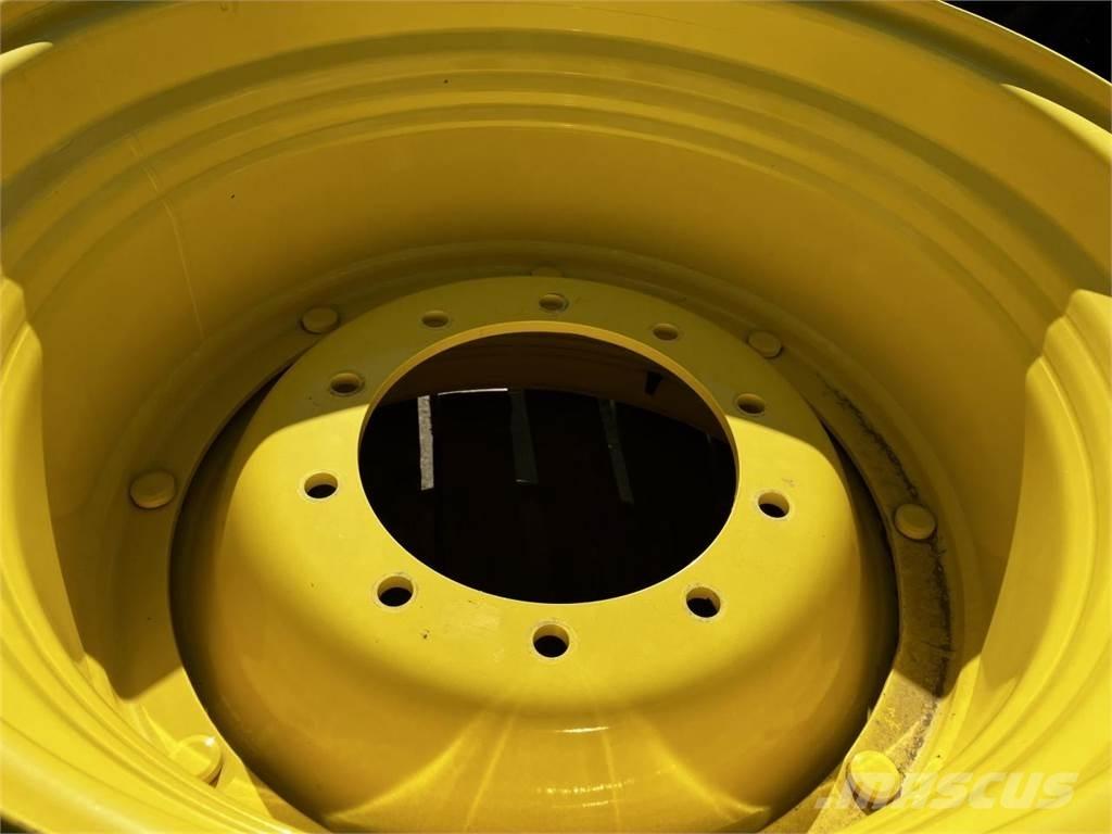 John Deere 20x30 Колелета/Гуми