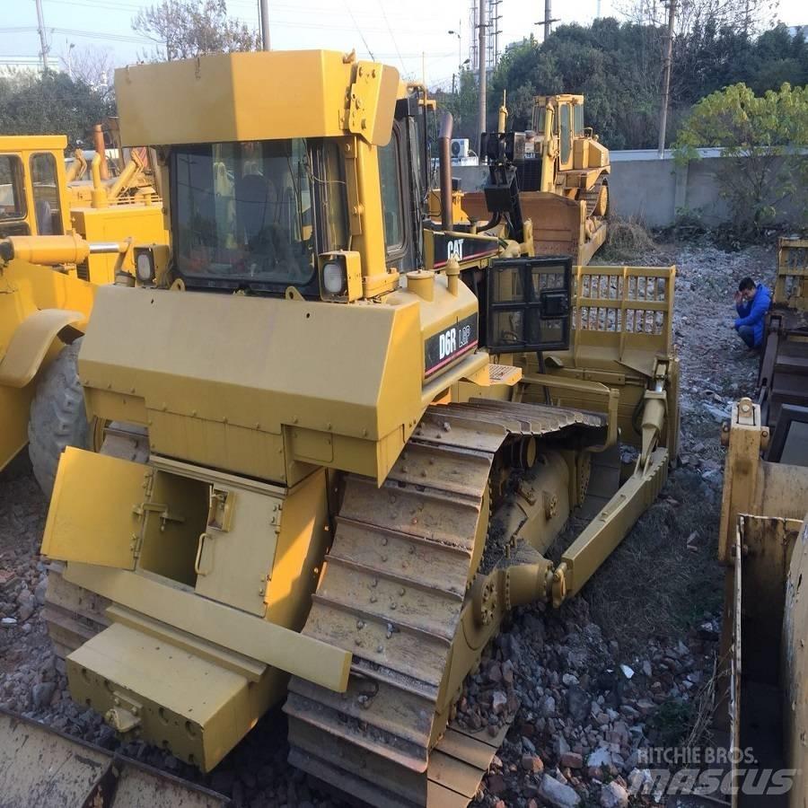 CAT D6R Верижни булдозери
