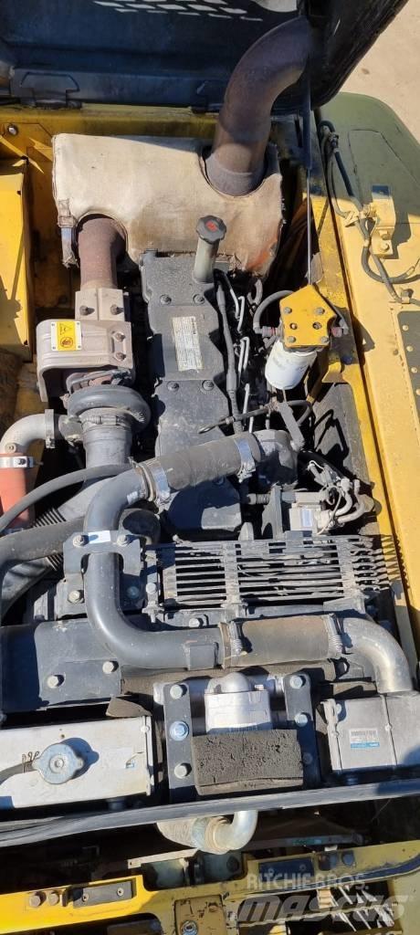 Komatsu PC 210-8 Верижен екскаватор