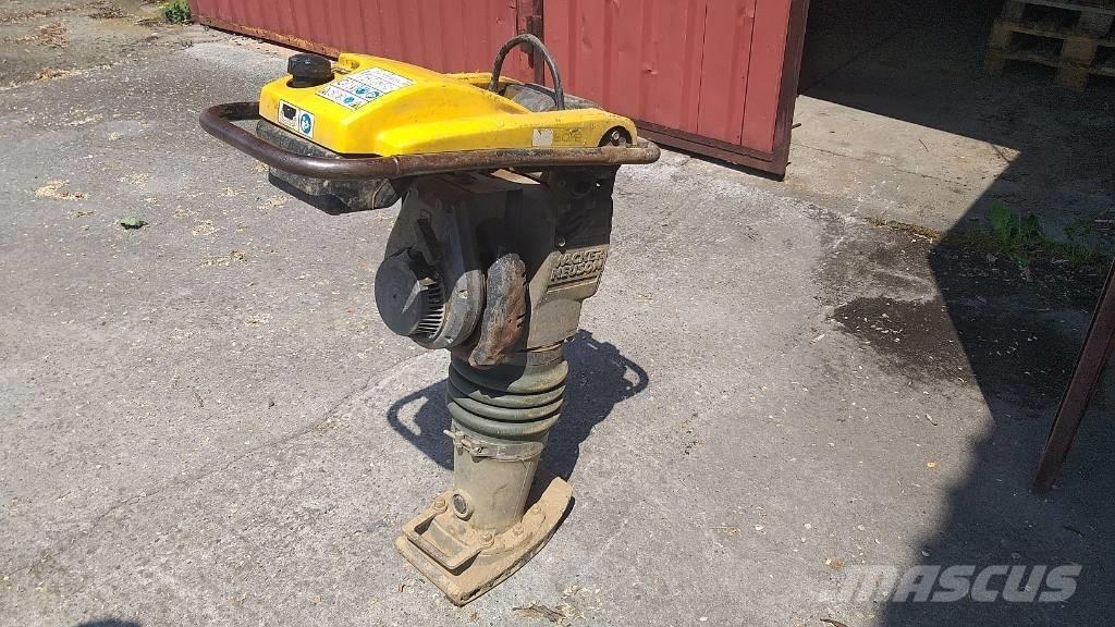 WACKER BS 60-2 Пробки