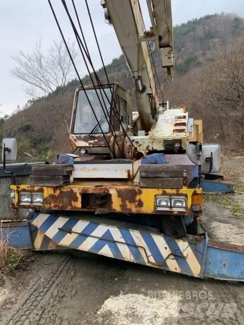 Tadano TR250M-4 Кранове за тежък терен