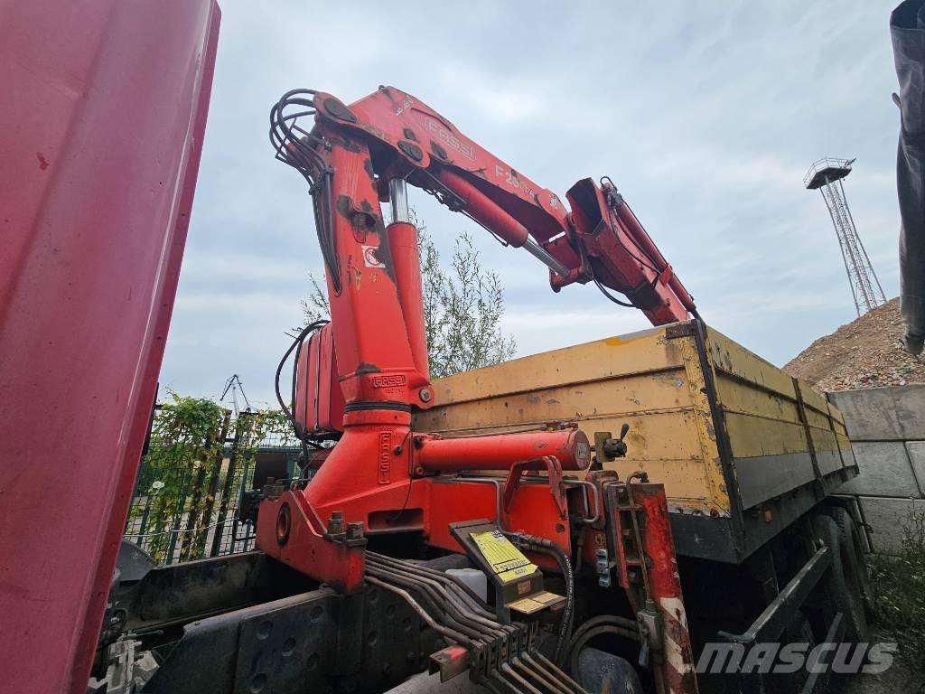 Scania P 94 FASSI Каросерии