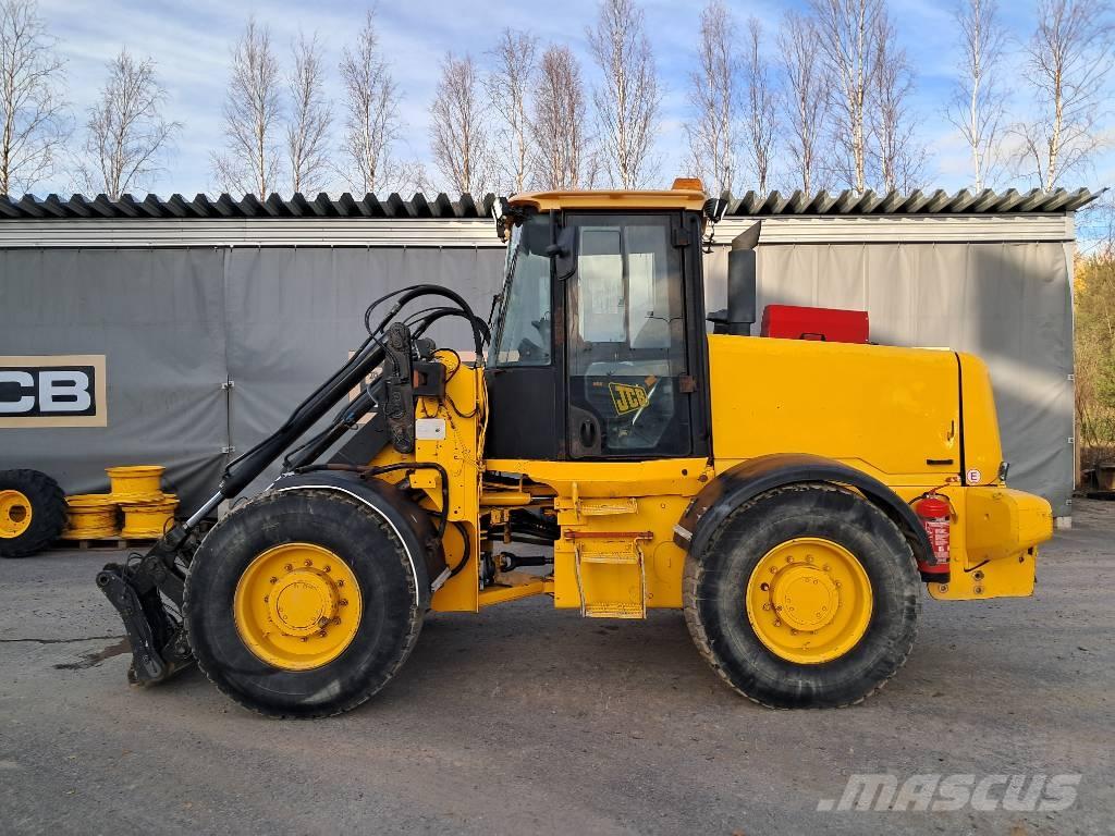 JCB 416S Колесни товарачи