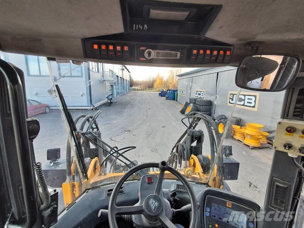 JCB 416S Колесни товарачи