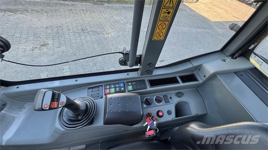 Kramer 5075 Колесни товарачи