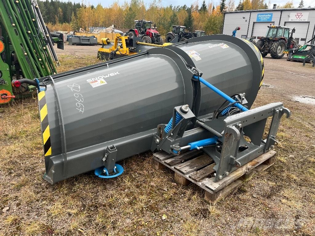 Snowek A320 Снегочистачки