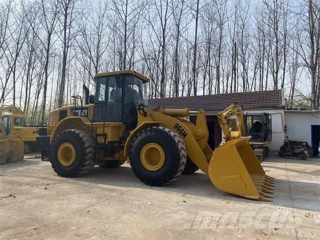 CAT 966H Колесни товарачи
