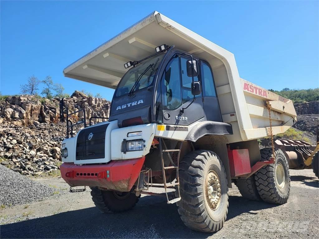 Astra RD32 Самосвал
