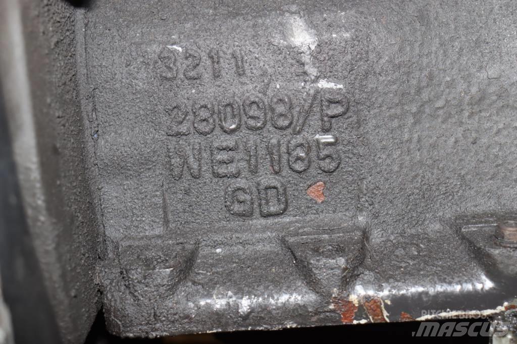 Huddig 960 Товарач със заден ексватор