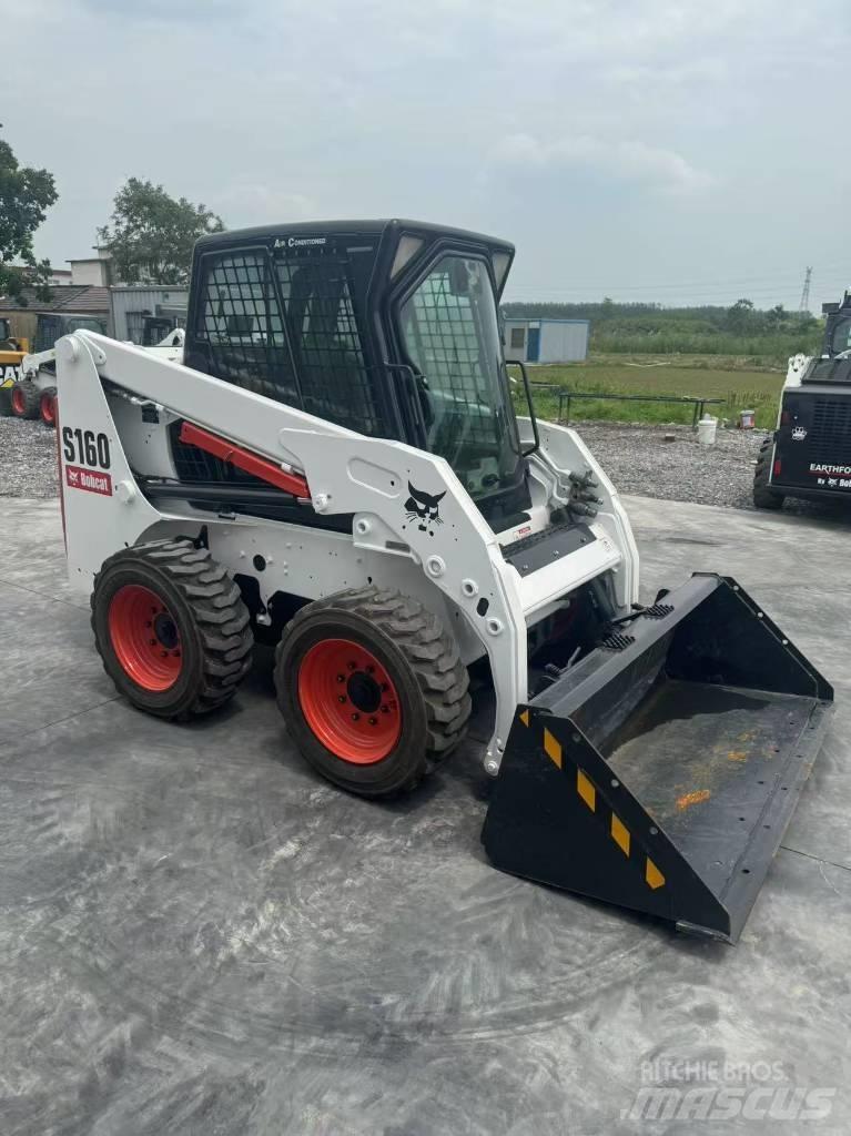 Bobcat S 160 Мини товарачи
