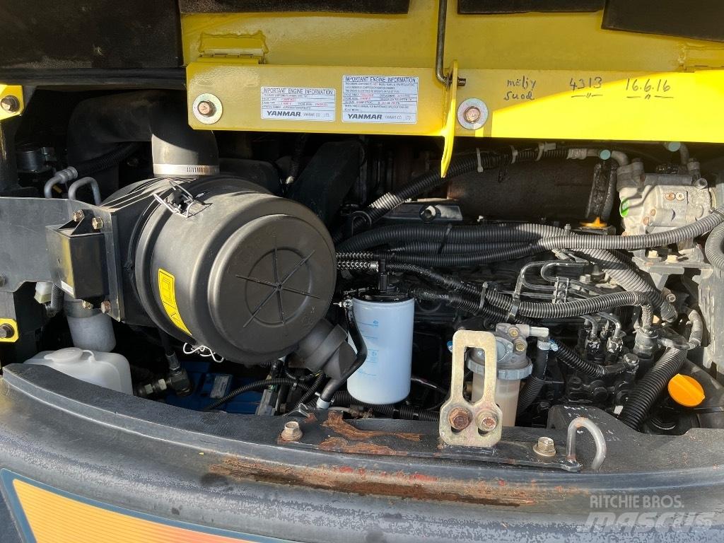 Yanmar SV 100 Средни екскаватори 7т - 12т