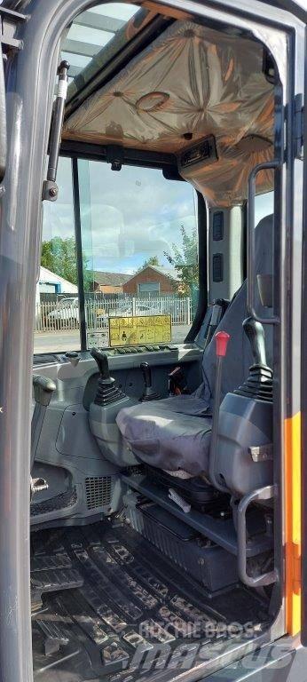 Develon Excavator Верижен екскаватор