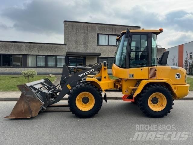 Volvo L 35 G Колесни товарачи