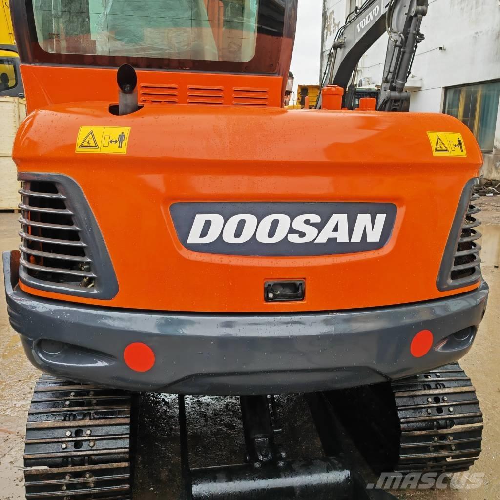 Doosan DX55 Мини екскаватори < 7 т
