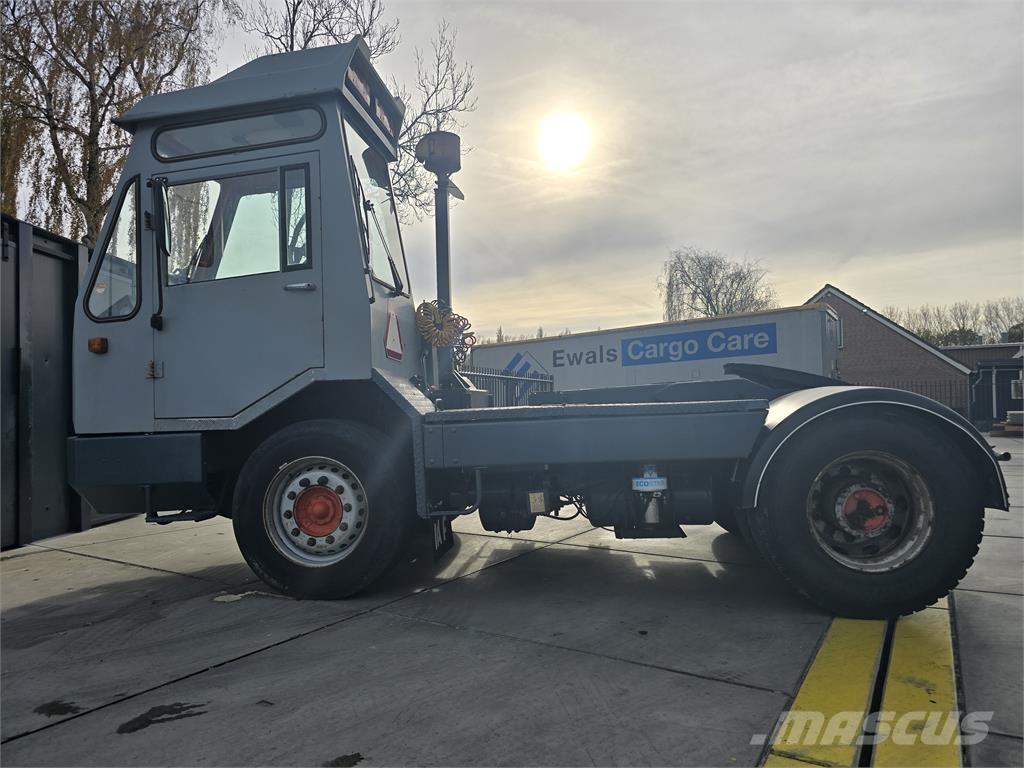  [div] DAF TT2100DH Терминални трактори