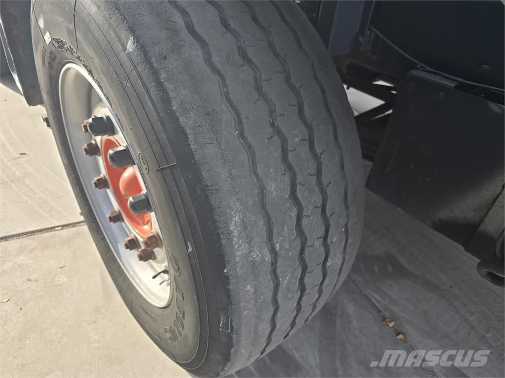  [div] DAF TT2100DH Терминални трактори