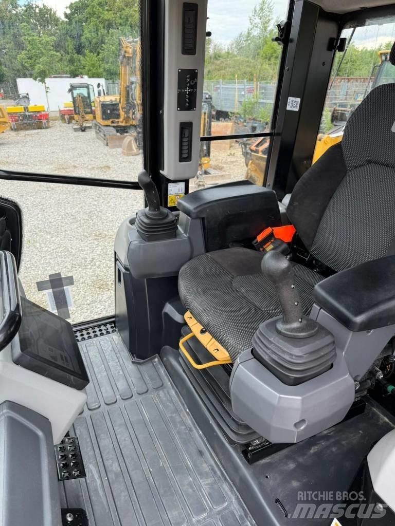 CAT 953-12 Верижен товарач