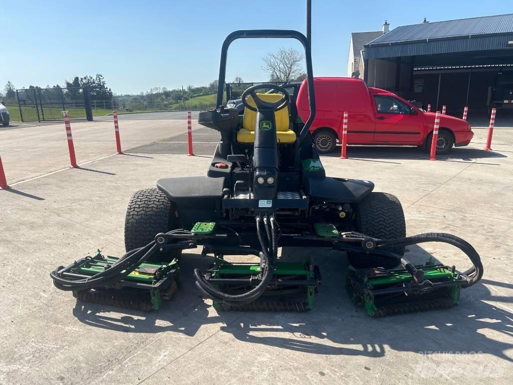 John Deere 3235C Косачки за Fairway