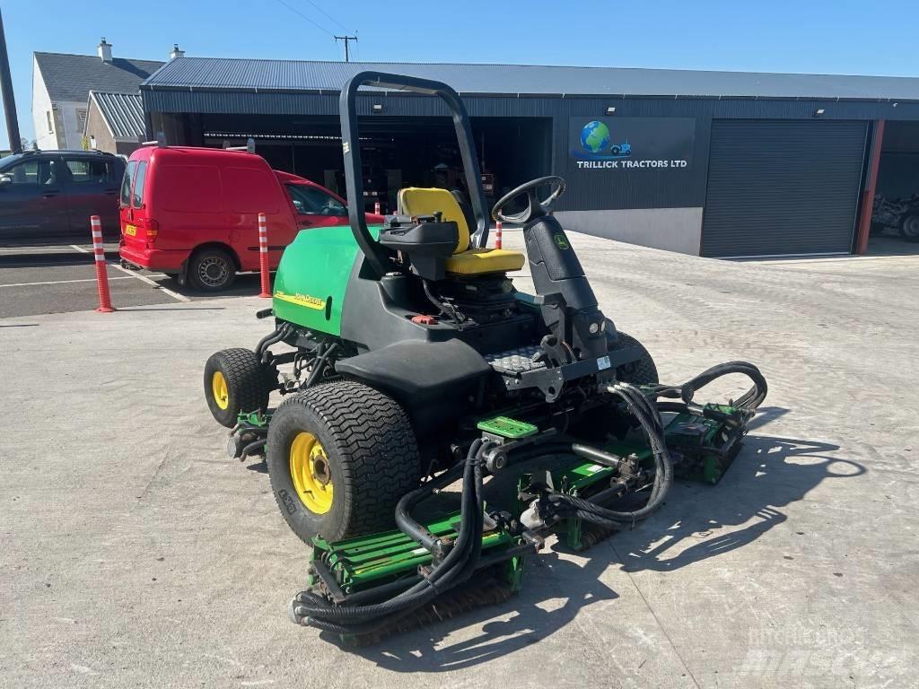 John Deere 3235C Косачки за Fairway