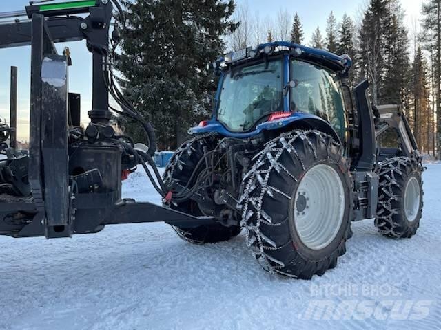 Valtra N 134 A Трактори