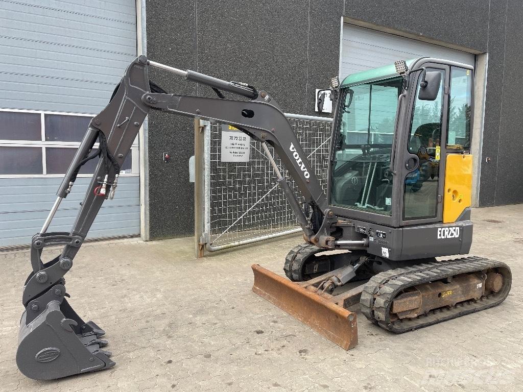 Volvo ECR25D Мини екскаватори < 7 т