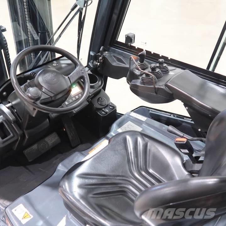 Toyota 8FBE18T Електрически вилични кари-повдигачи