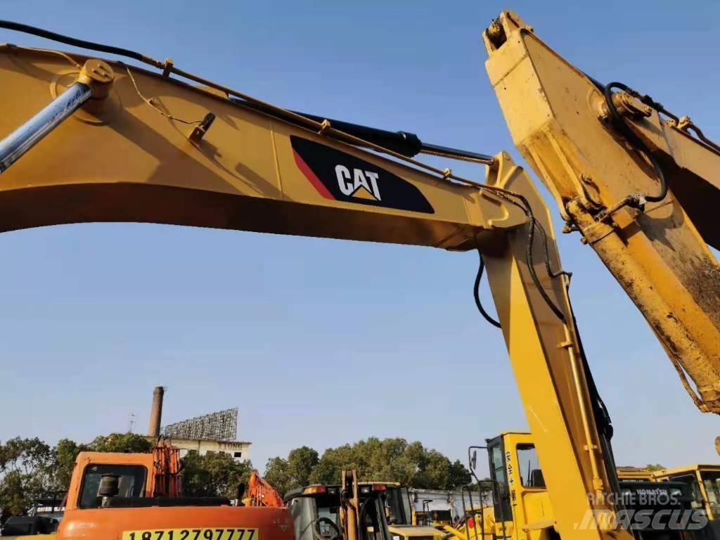 CAT 330 D Верижен екскаватор
