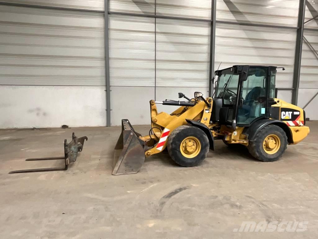 CAT 906 H Колесни товарачи