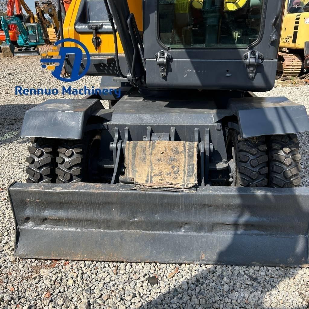 Xinyuan C75W Колесни екскаватори