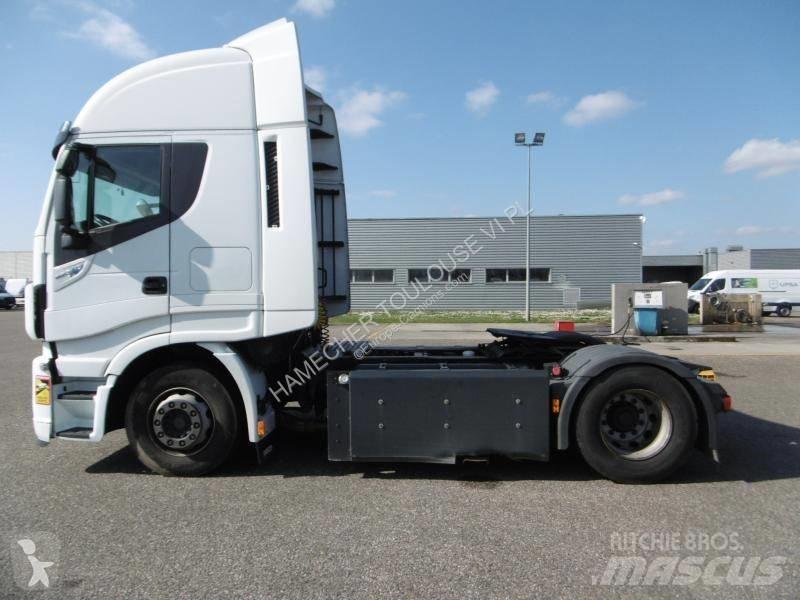 Iveco NP460 Влекачи