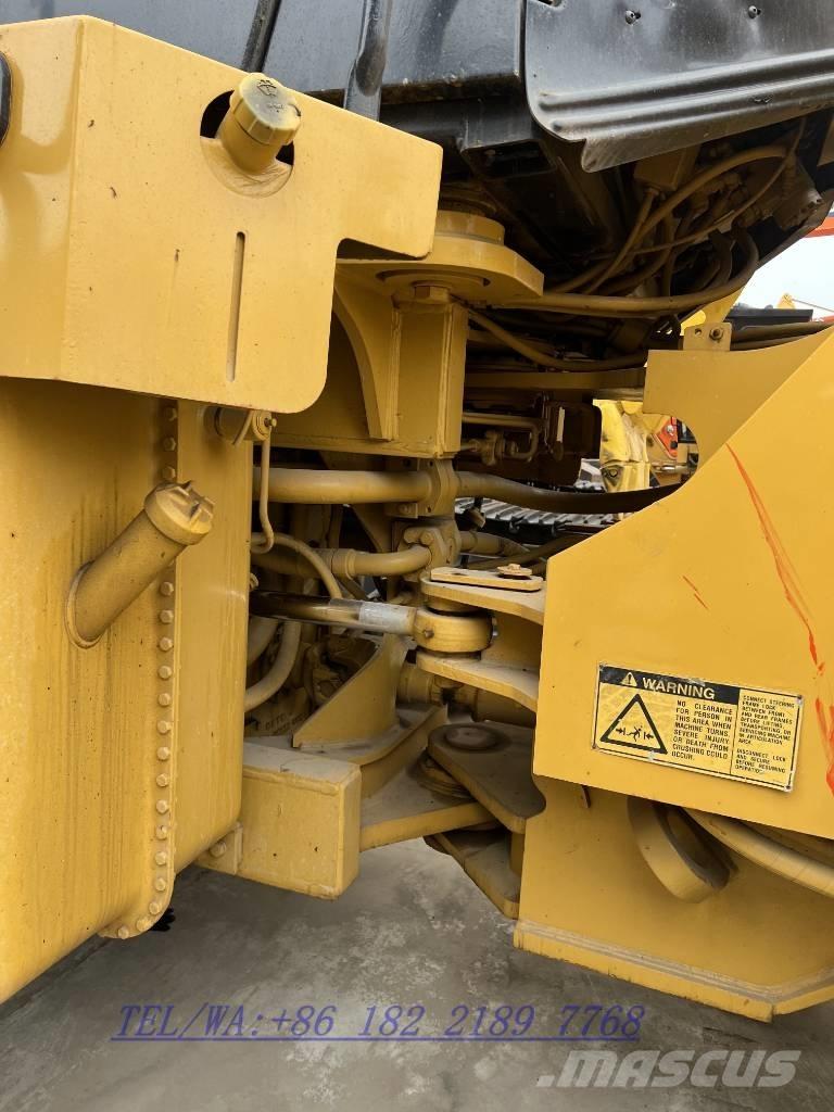 CAT 966G Колесни товарачи