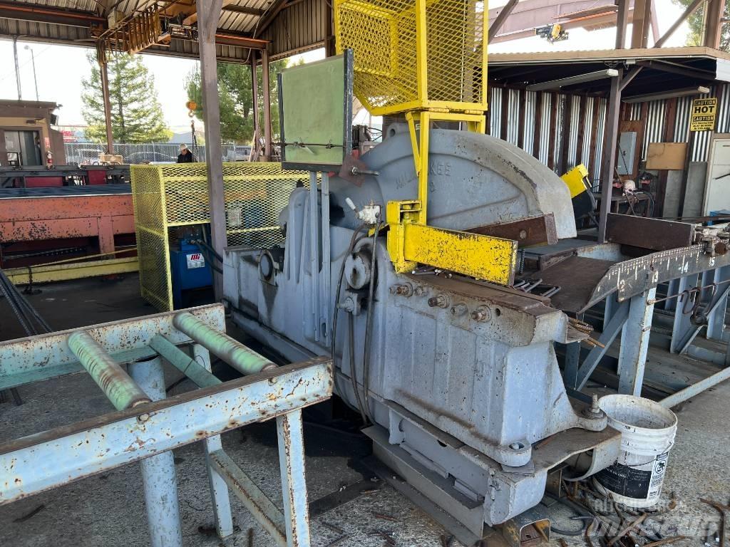 MILWAUKEE Shear   No. 2 Оператори на отпадъци/индустрия
