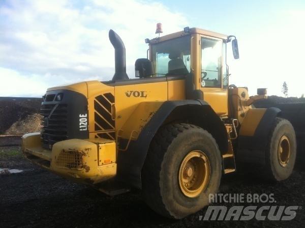 Volvo L120E Колесни товарачи